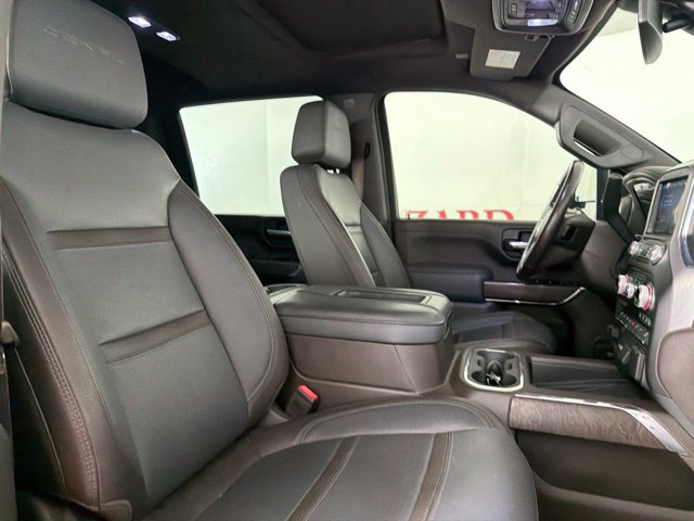 Used 2022 GMC Sierra 3500 Denali AWD/4WD image 32