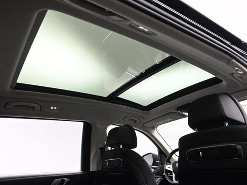 Used 2024 BMW X7 xDrive40i w/ Premium Package AWD/4WD image 26