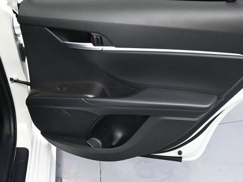 Used 2024 Toyota Camry SE FWD image 30
