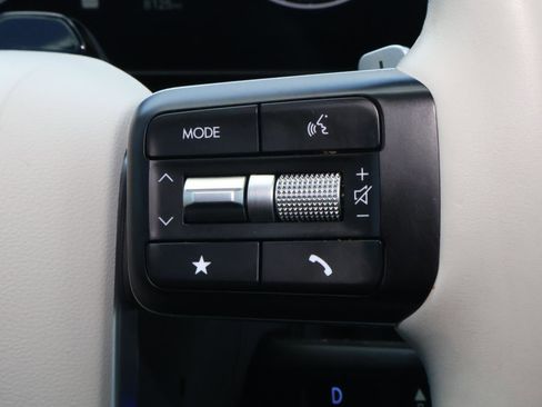 Certified 2025 Hyundai Santa Fe SEL image 24