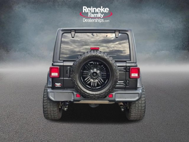 Used 2021 Jeep Wrangler Unlimited Sahara AWD/4WD image 6