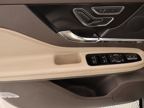 Used 2024 Lincoln Corsair Reserve w/ Equipment Group 201A image 17