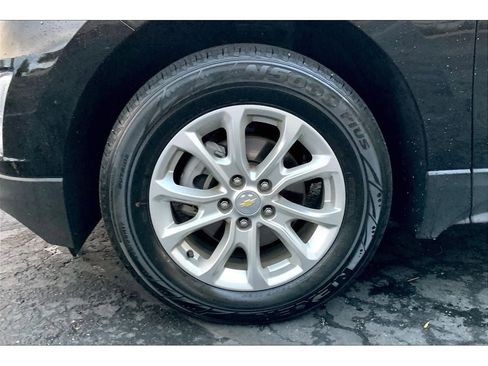 Used 2021 Chevrolet Equinox LT image 10