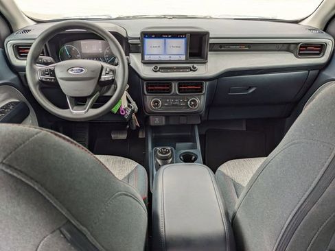 Used 2023 Ford Maverick XLT image 14