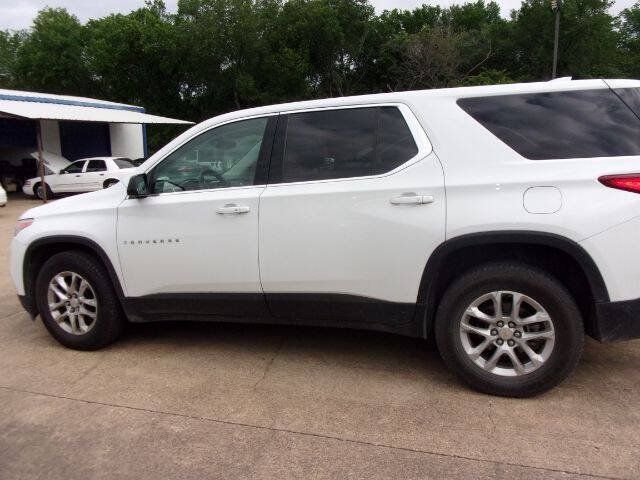 Used 2019 Chevrolet Traverse LS w/ LPO, Floor Liner Package FWD image 5