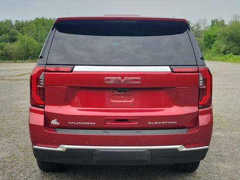 Used 2026 GMC Yukon XL Elevation w/ Elevation Premium Package AWD/4WD image 6