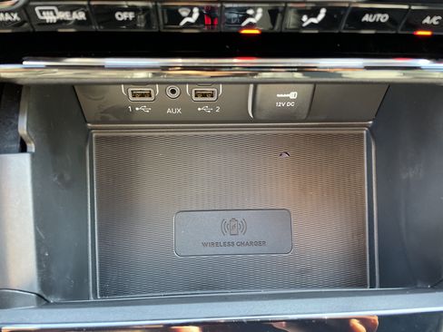 New 2025 Jeep Grand Cherokee Limited w/ Luxury Tech Group II image 30