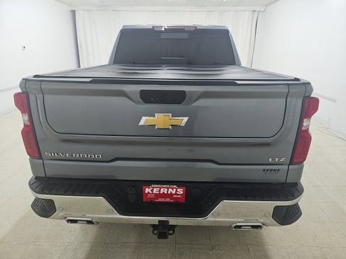 Used 2021 Chevrolet Silverado 1500 LTZ w/ LTZ Premium Package image 18