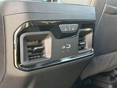 New 2026 GMC Sierra 2500 AT4 w/ AT4 Premium Plus Package image 27