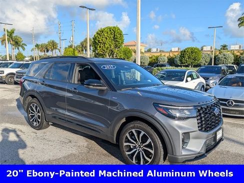 Used 2025 Ford Explorer ST-Line w/ Premium Package image 2