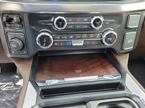 New 2026 Ford F350 King Ranch w/ FX4 Off-Road Package AWD/4WD image 18