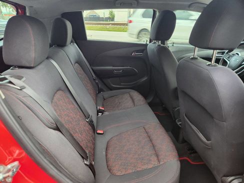 Used 2018 Chevrolet Sonic LT image 23