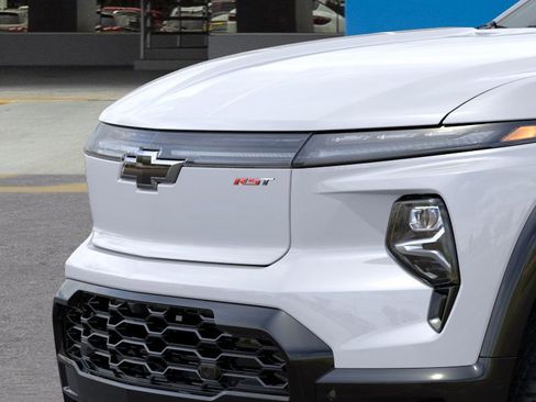 New 2024 Chevrolet Silverado EV RST image 13