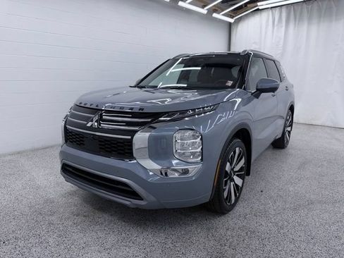 Used 2025 Mitsubishi Outlander SEL AWD/4WD image 5