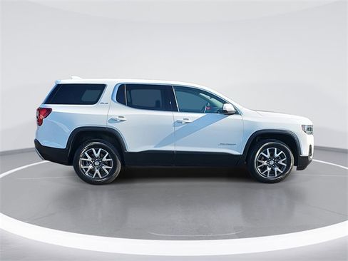 Certified 2023 GMC Acadia SLE image 2