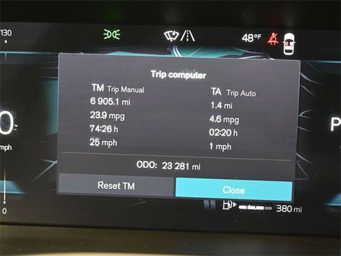 Used 2023 Volvo XC60 B5 Plus w/ Climate Package image 27