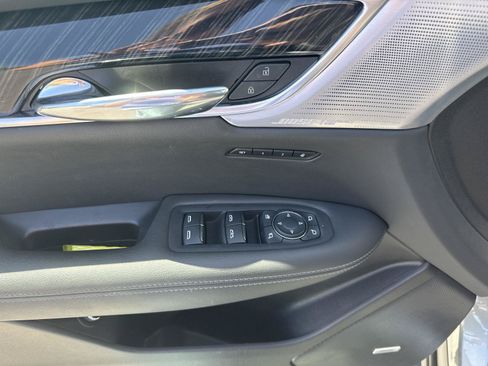 Used 2024 Cadillac XT6 Premium Luxury AWD/4WD image 14
