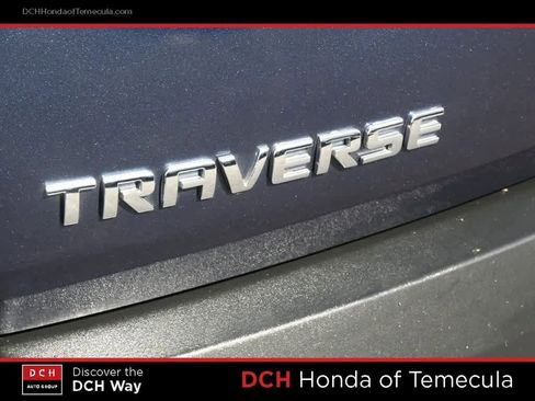 Used 2022 Chevrolet Traverse LS image 7