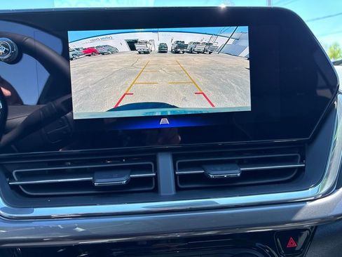 New 2026 Chevrolet Trax ACTIV w/ Driver Confidence Package FWD image 14
