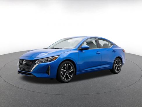 Used 2025 Nissan Sentra SV FWD image 3
