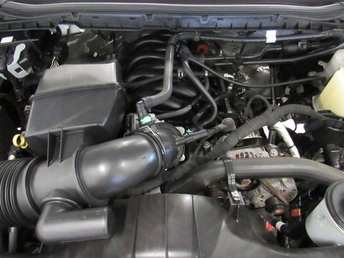 Used 2023 Ford F250 XLT AWD/4WD image 31