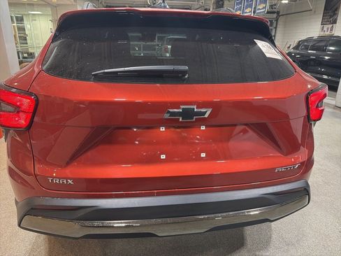 Used 2024 Chevrolet Trax ACTIV w/ Driver Confidence Package image 4