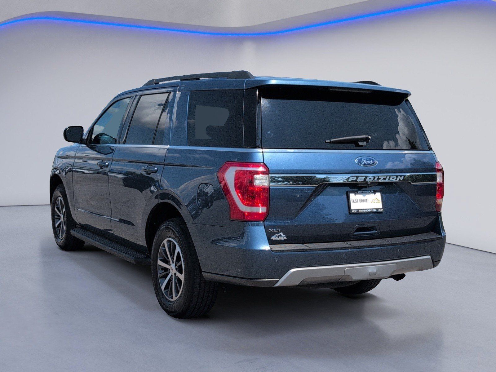 Used 2020 Ford Expedition XLT RWD image 3