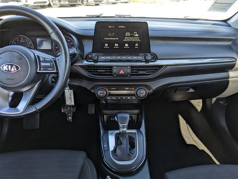 Used 2019 Kia Forte S image 17