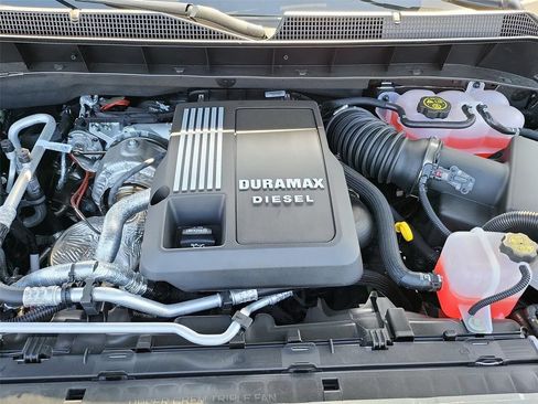 Used 2023 Chevrolet Silverado 1500 RST AWD/4WD image 21