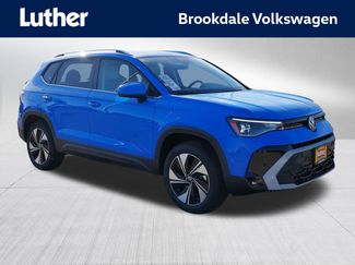 New 2026 Volkswagen Taos SE video 1