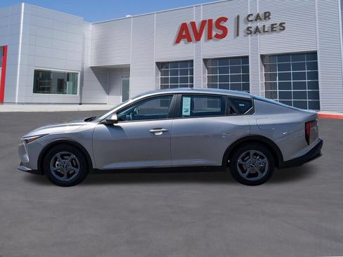 Used 2025 Kia K4 FWD image 10