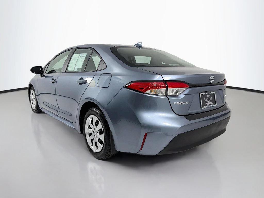 Used 2024 Toyota Corolla LE FWD image 5