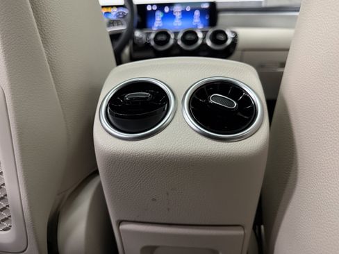 Certified 2025 Mercedes-Benz CLA 250 image 34