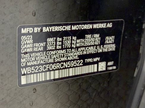 Certified 2024 BMW iX xDrive50 w/ Premium Package AWD/4WD image 31