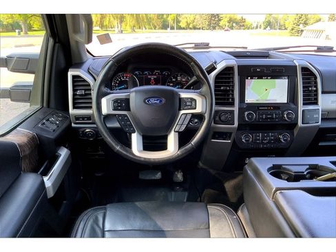 Used 2019 Ford F250 Lariat w/ Lariat Ultimate Package image 5