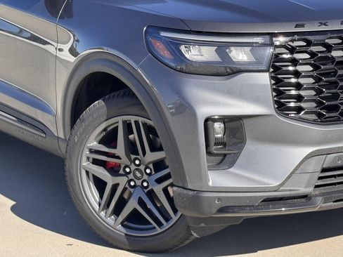 New 2026 Ford Explorer ST w/ Sun And Sound Package image 4