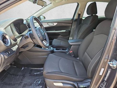 Used 2024 Kia Forte LXS w/ LXS Technology Package FWD image 22