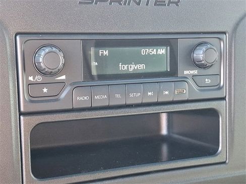 Used 2025 Mercedes-Benz Sprinter 2500 image 16