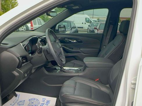 Used 2023 Chevrolet Traverse RS AWD/4WD image 14
