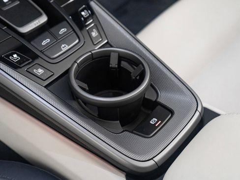 Used 2025 Porsche 911 Carrera S image 31