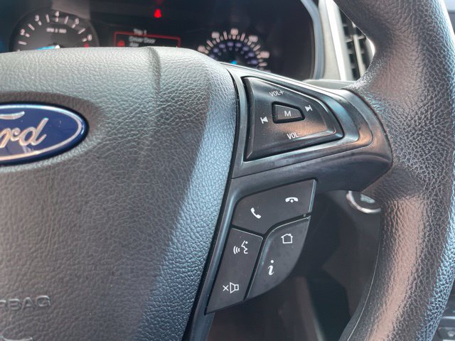 Used 2020 Ford Edge SE FWD image 27