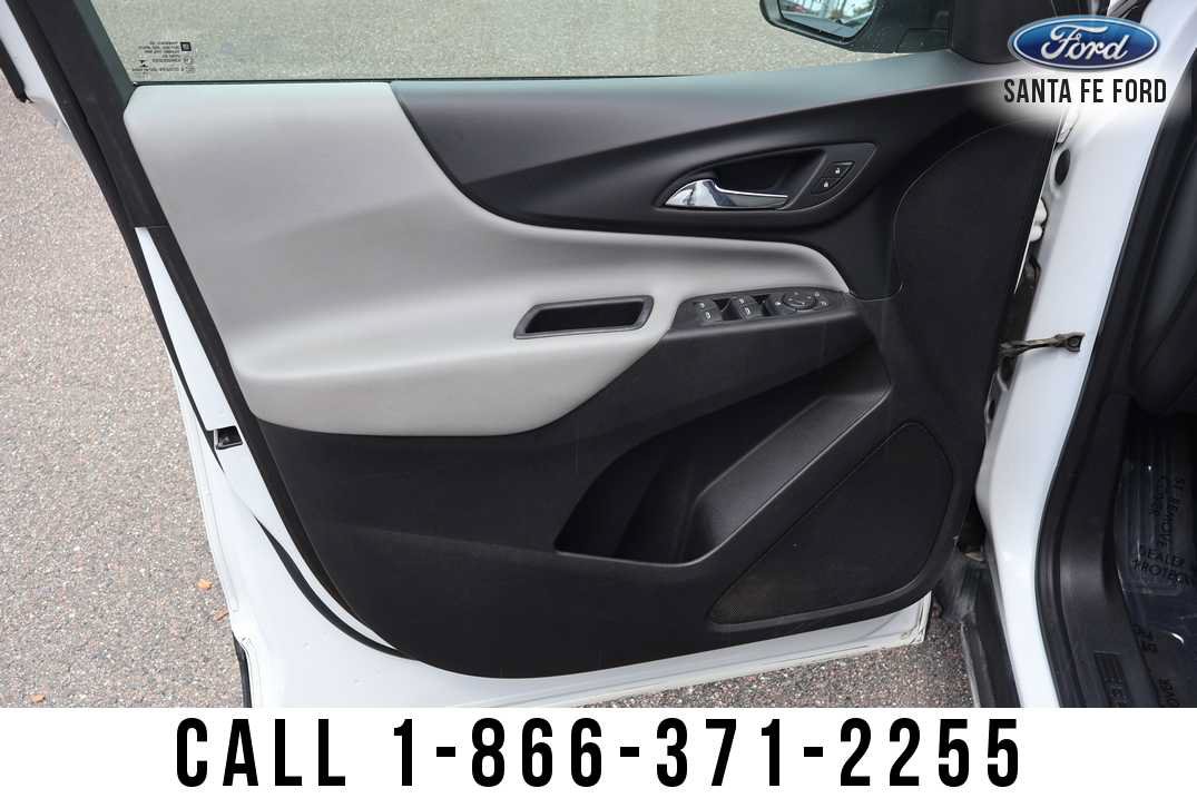 Used 2020 Chevrolet Equinox LS w/ LS Convenience Package FWD image 8