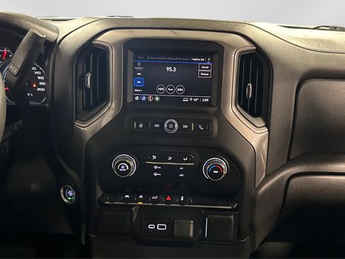 Used 2023 Chevrolet Silverado 1500 Custom image 27