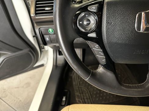 Used 2017 Honda Accord EX-L image 11