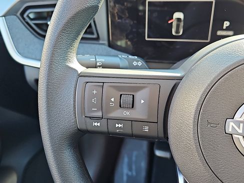 Certified 2025 Nissan Kicks SV w/ SV Premium Package image 22