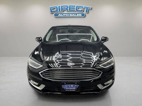Used 2017 Ford Fusion SE w/ Equipment Group 602A FWD image 2