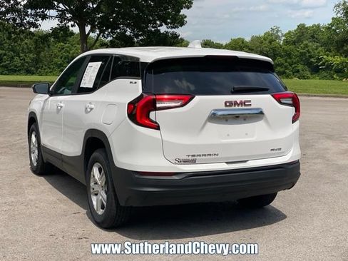 Used 2024 GMC Terrain SLE AWD/4WD image 5