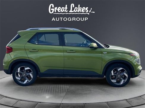 Used 2023 Hyundai Venue SEL w/ Cargo Package image 6