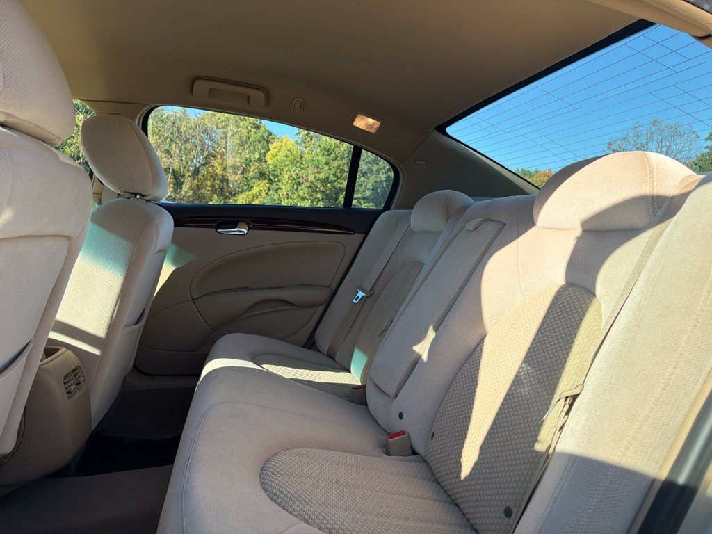Used 2009 Buick Lucerne CX FWD image 10