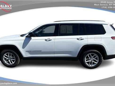 Used 2023 Jeep Grand Cherokee L Laredo AWD/4WD image 8